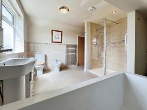 en suite- click for photo gallery